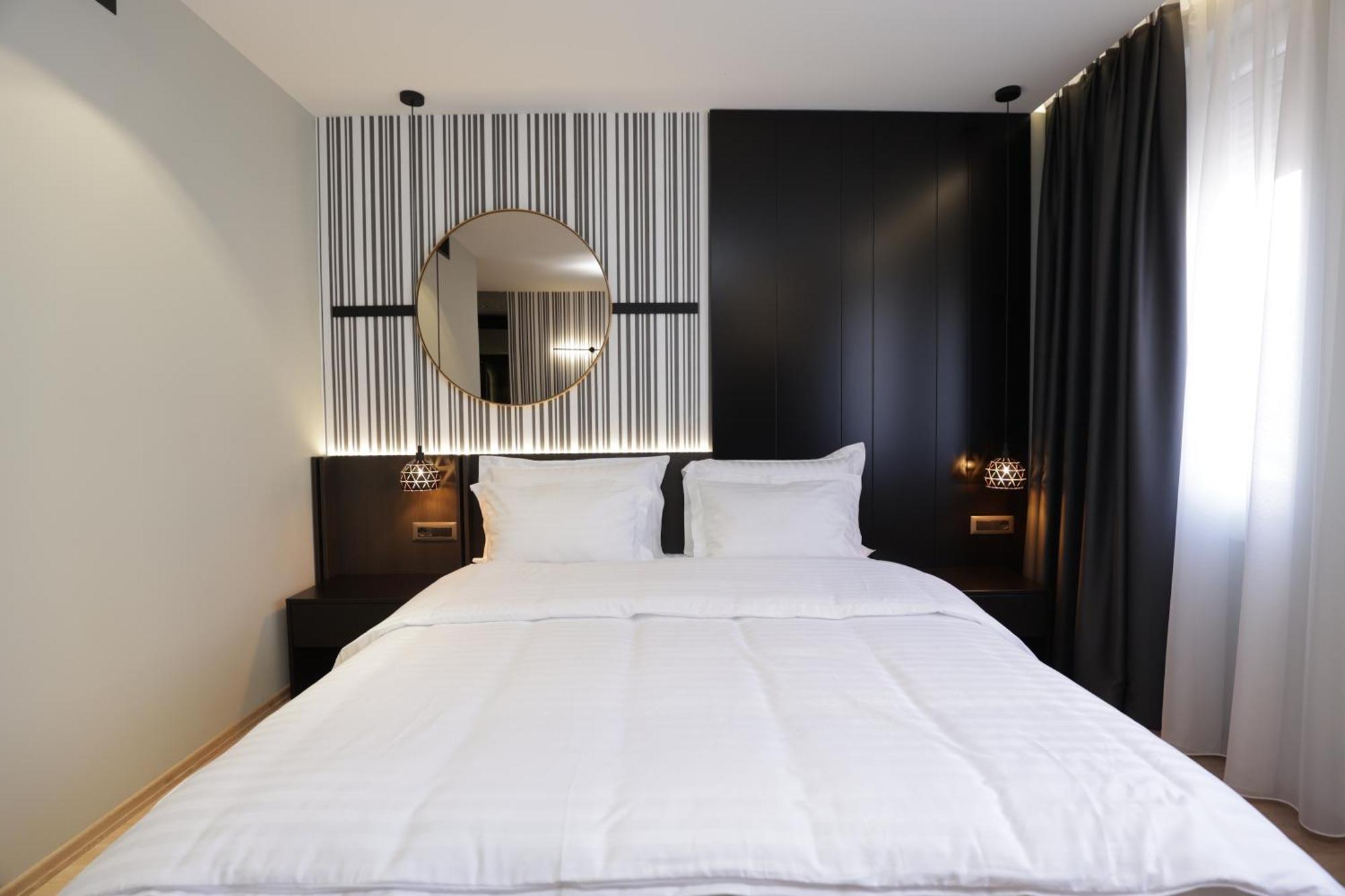 Gremmy Boutique Hotel Tirana Exterior foto