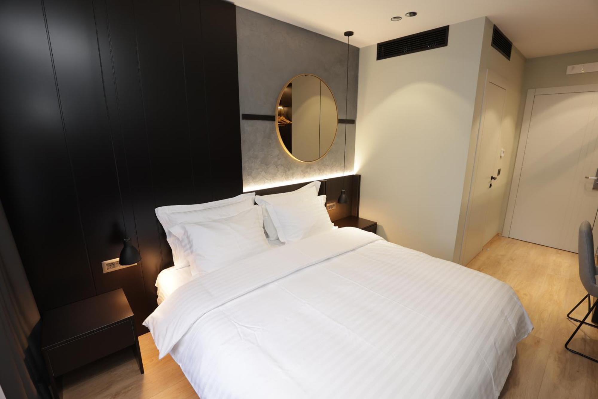 Gremmy Boutique Hotel Tirana Exterior foto